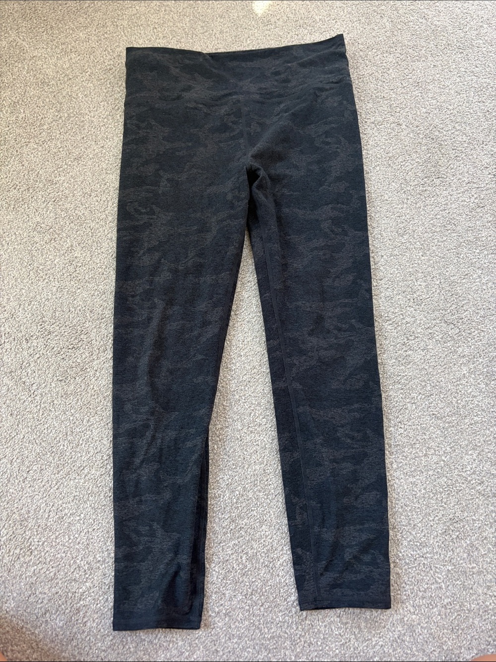 Women’s vuori Black Camo Print Leggings
